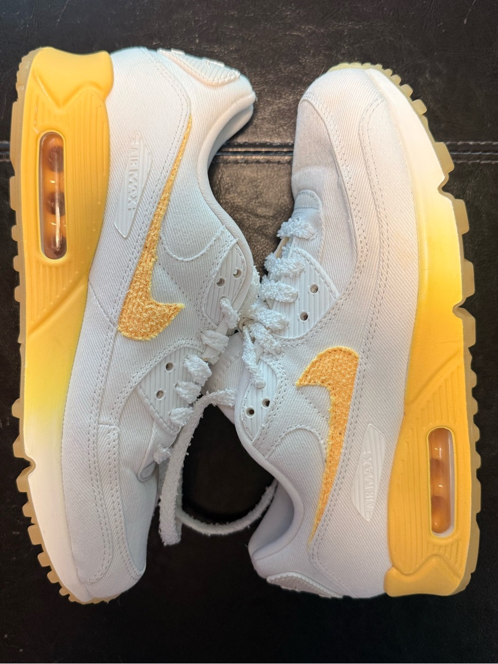 2023 Nike Wmns Air Max 90 SE 'Citron Daisy' Women’s Size 8 - Picture 2 of 9